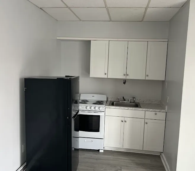 2883 W Liberty Ave #4 — Photo 1