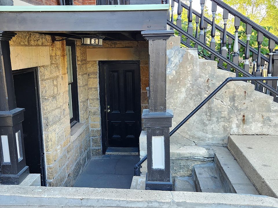 Building Photo 4