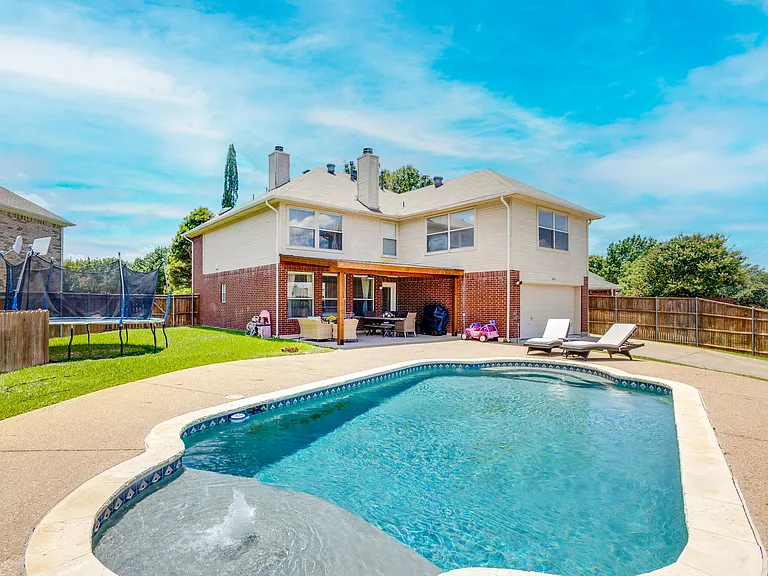 2401 Brycewood Ln — Photo 35