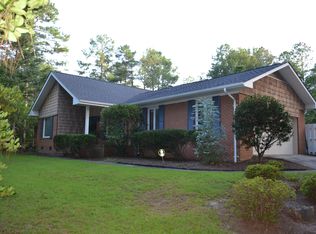 107 Edinboro Dr, Southern Pines, NC 28387