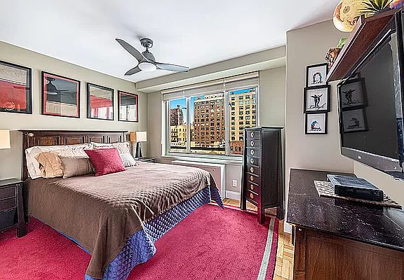 4th image of 315 W 70th St APT 10F