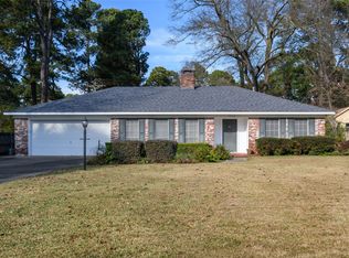 1052 Edgefield Dr, Shreveport, LA 71118