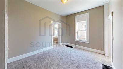 4th image of 1412 Laidlaw Ave