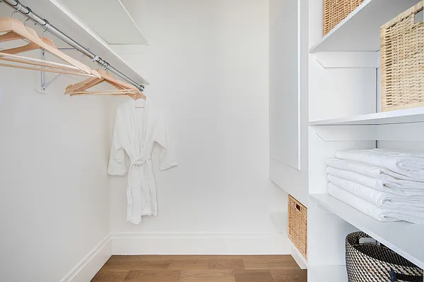 Sold by Compass | media 5