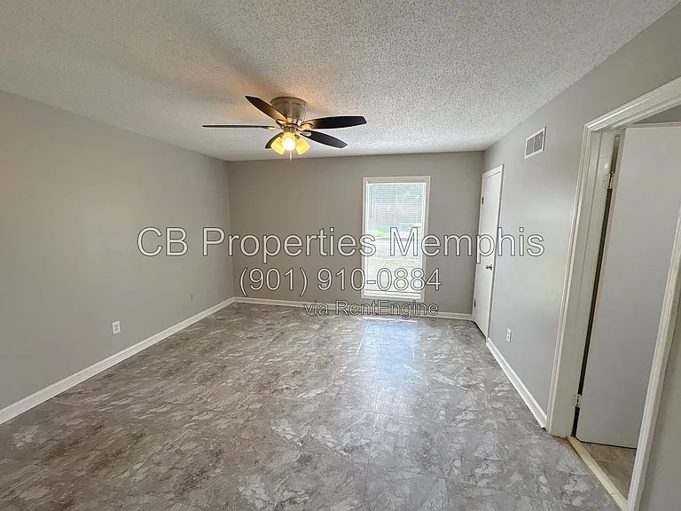 4316 Springwind Rd — Photo 3