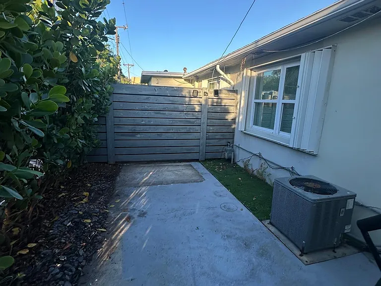 300 Central Dr #302 — Photo 10