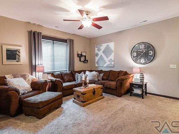 4th image of 6902 S Witzke Ave