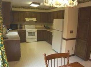 1187 Valley Stream Dr, Perkiomenville, PA 18074