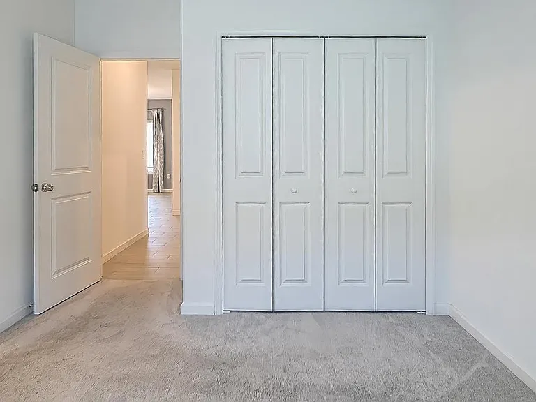 597 Lake Sinclair St — Photo 13