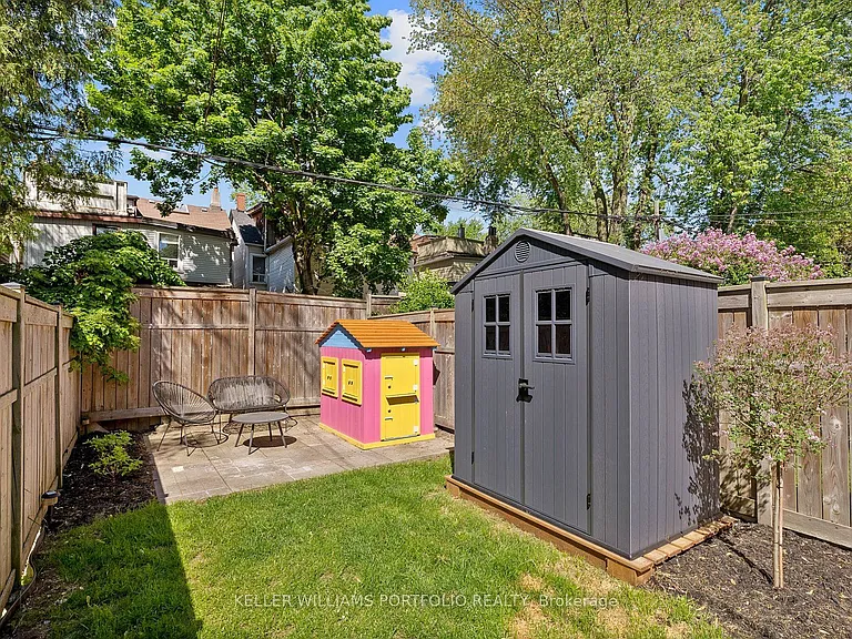 28 Tiverton Ave — Photo 45