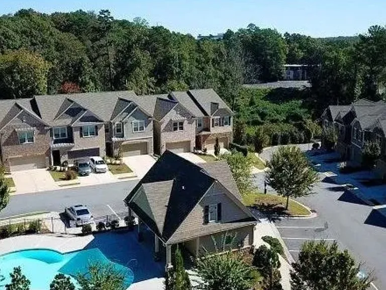 1578 Lenox Overlook Rd — Photo 5