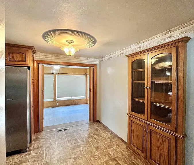 2204 Bainbridge Rd — Photo 11