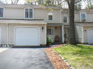 87 Deer Run Dr, Ballston Spa, NY 12020