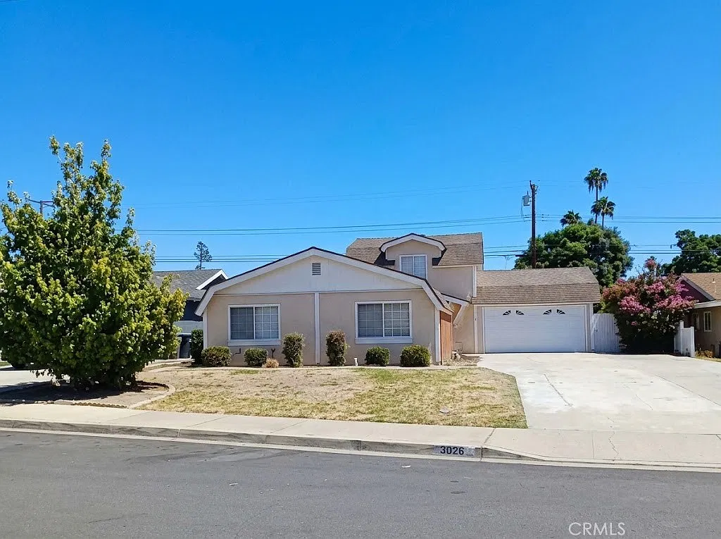 5 bed, 1880 sqft, $4,150 — Photo 1