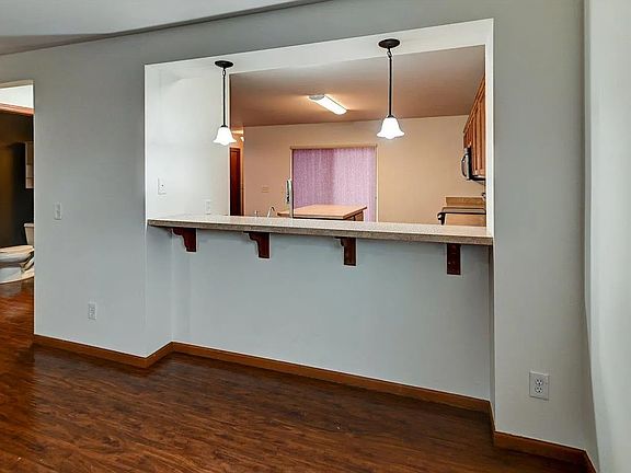 4th image of 1462 Wild Iris St