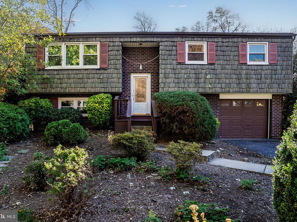 1st image of 3906 Brookridge Dr