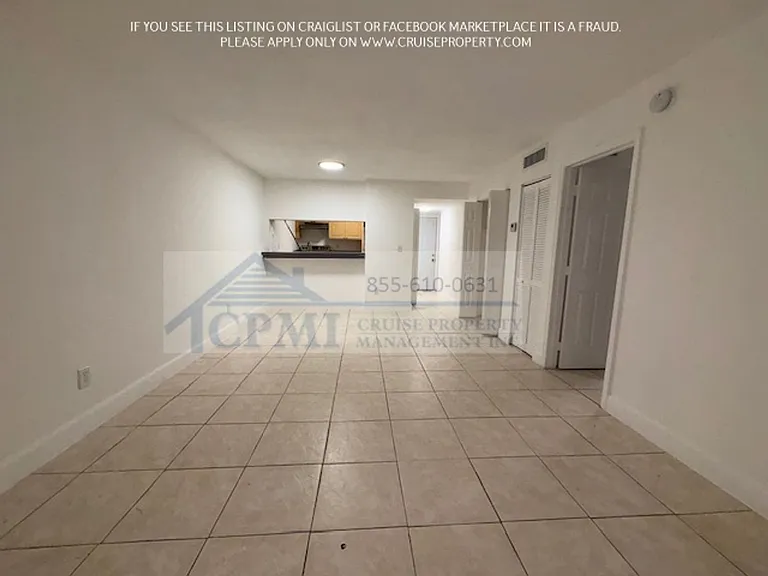 1095 W 77 St Hialeah, FL 33014 — Photo 29