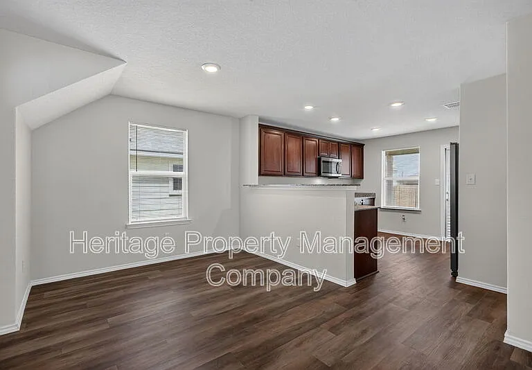 6326 Willow Point Blvd — Photo 10
