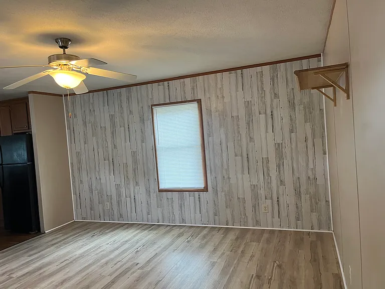 3951 S Mentor Ave #29 — Photo 4