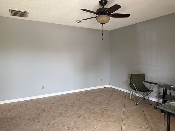 5th image of 3848 W Lawrence Rd #1