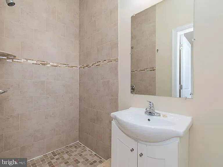 1929 N Gratz St #2 — Photo 32