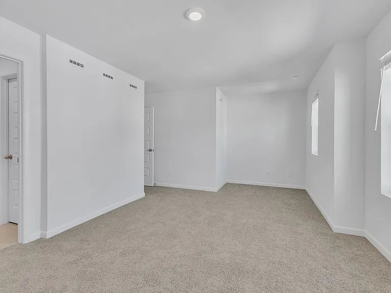 5006 Dayflower Dr — Photo 12