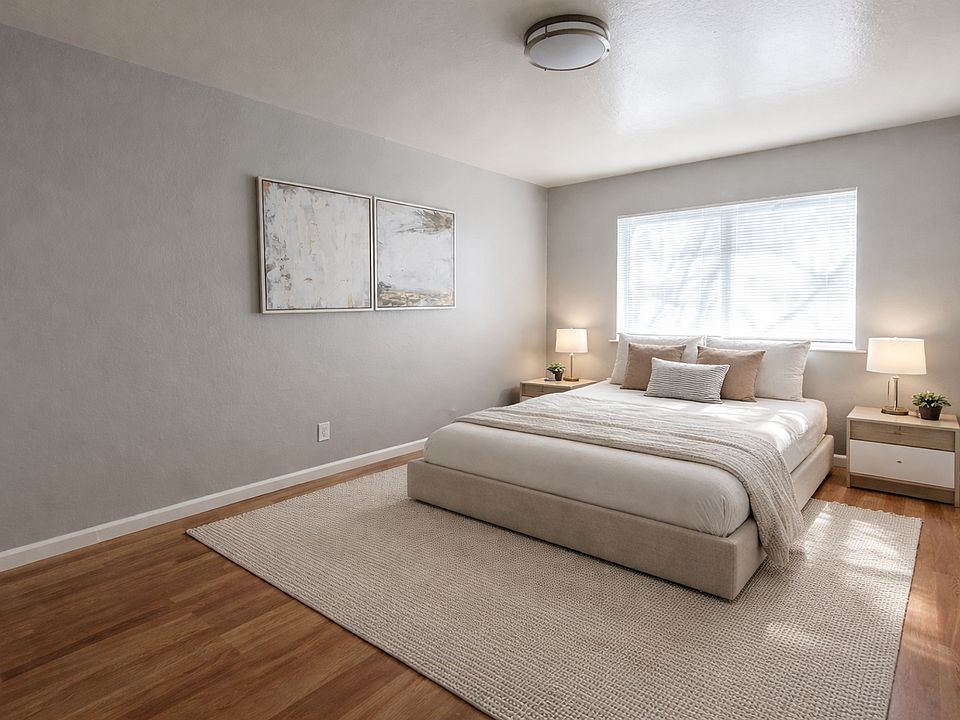 2nd image of 1533 Harmon St #36