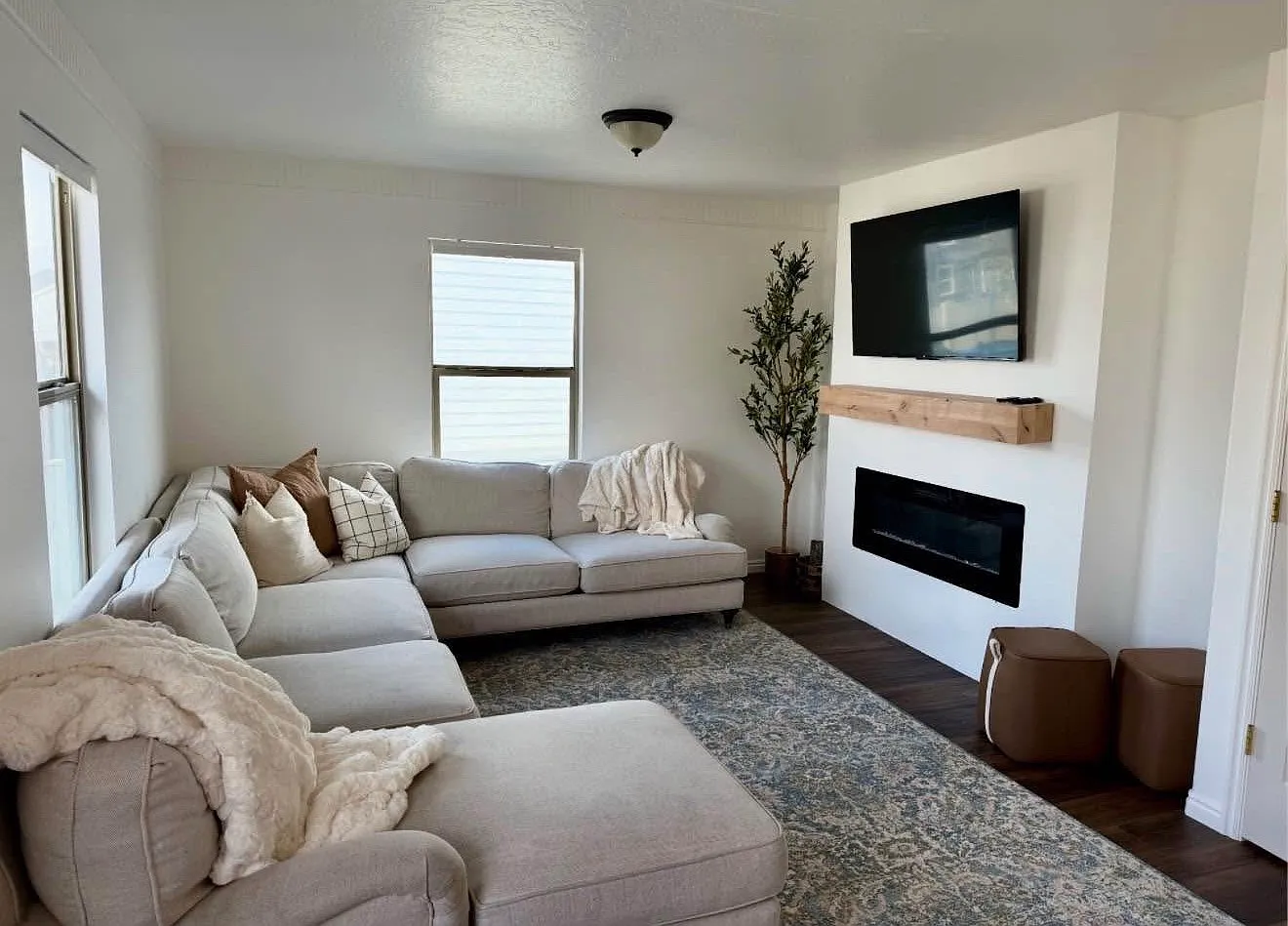 5 bed, 3.5 bath, 2907 sqft, $2,995 — Photo 3