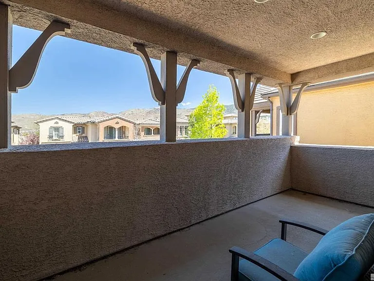 10785 Serratina Dr — Photo 14