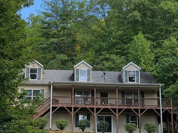 3 Lauren Ln #27, Candler, NC 28715