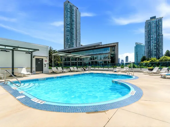 10448 University Dr #2501, Surrey, BC V3T 1V6