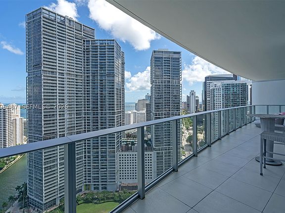 2nd image of 200 Biscayne Blvd #3407