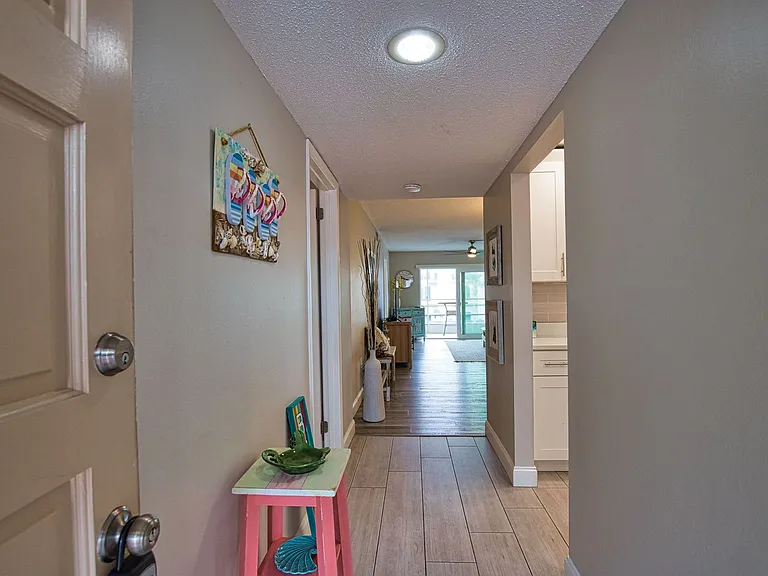240 Santa Maria St #225 — Photo 5