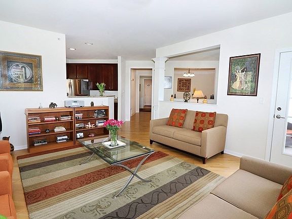 4th image of 7 Morgan Dr Unit 405