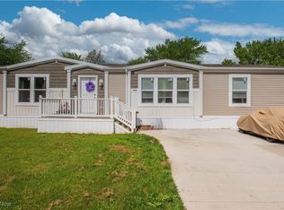 4691 Scenic Dr, Ravenna, OH 44266