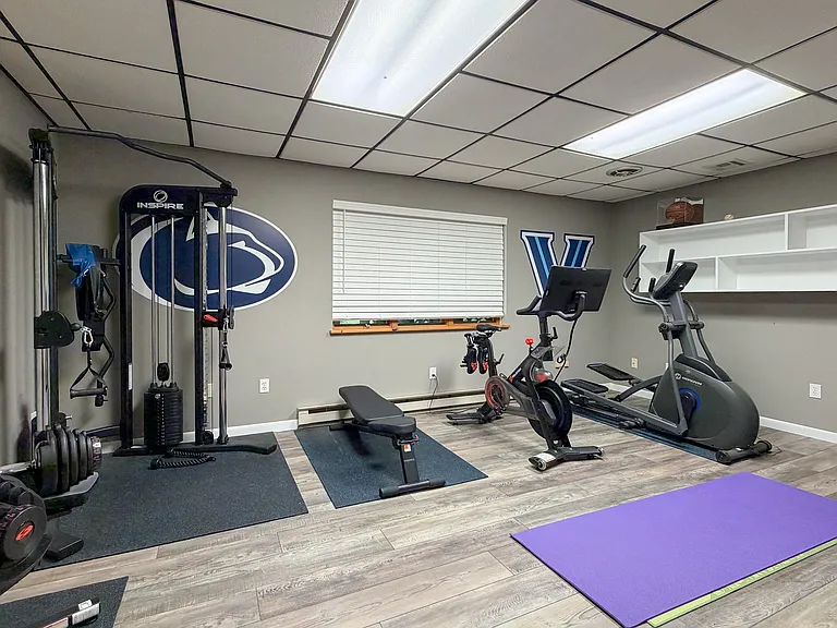 133 E Woods Dr — Photo 22