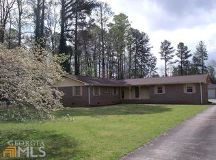 105 Hickory Dr, Stockbridge, GA