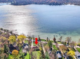 37632 Valley Rd, Oconomowoc, WI 53066