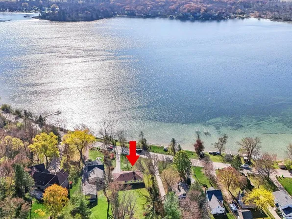 37632 Valley ROAD, Summit, WI 53066