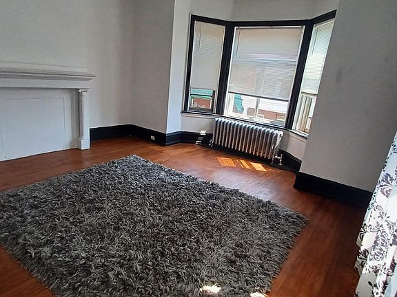 2nd image of 1720 Memorial Ave Floor 2