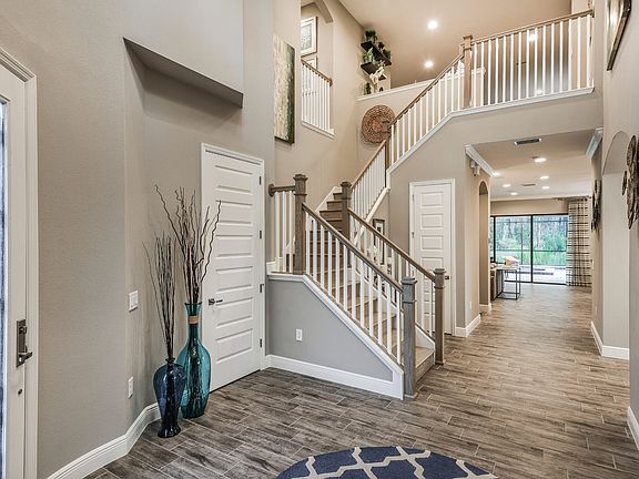 Foyer Madeira III at Pristine Lake Preserve