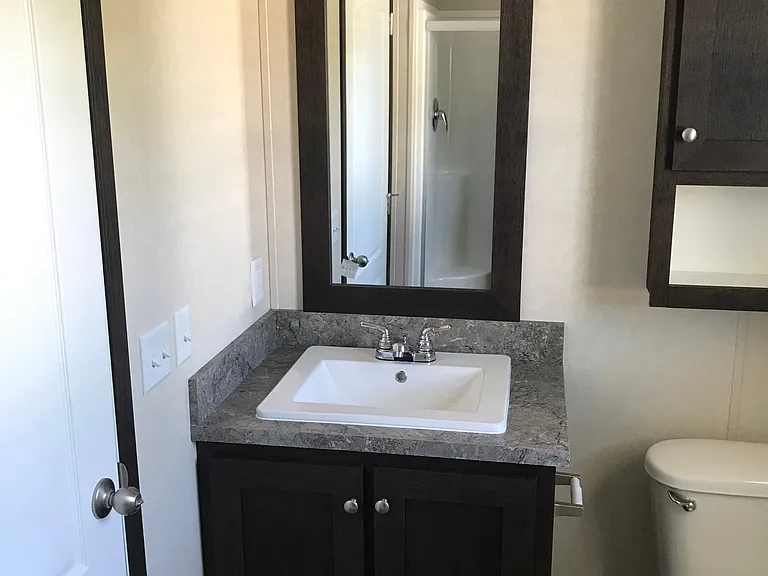 Delhi Manor — Photo 17