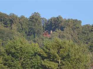 97 Shadow Ridge Dr, Fletcher, NC 28732