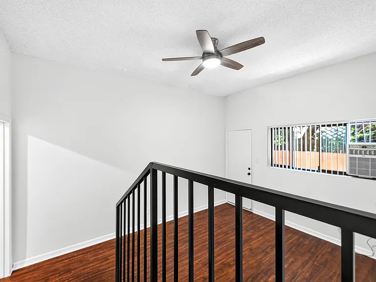 1563 Brockton Ave — Photo 12
