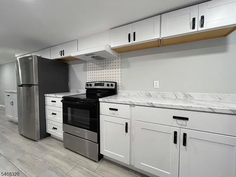 59 Trinity St #D