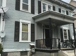 136 Chestnut St APT 3, Lowell, MA 01852