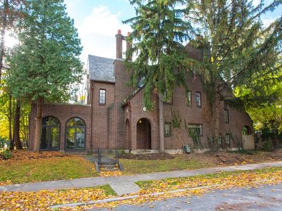 320 Lincoln Pkwy, Buffalo, NY, 14216