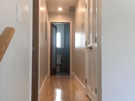 4th image of 1121 N Sweetzer Ave #2