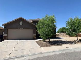 492 Hollywood Dr, Horizon City, TX 79928