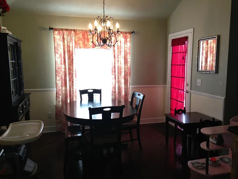 16412 Sequoyah Dr — Photo 2